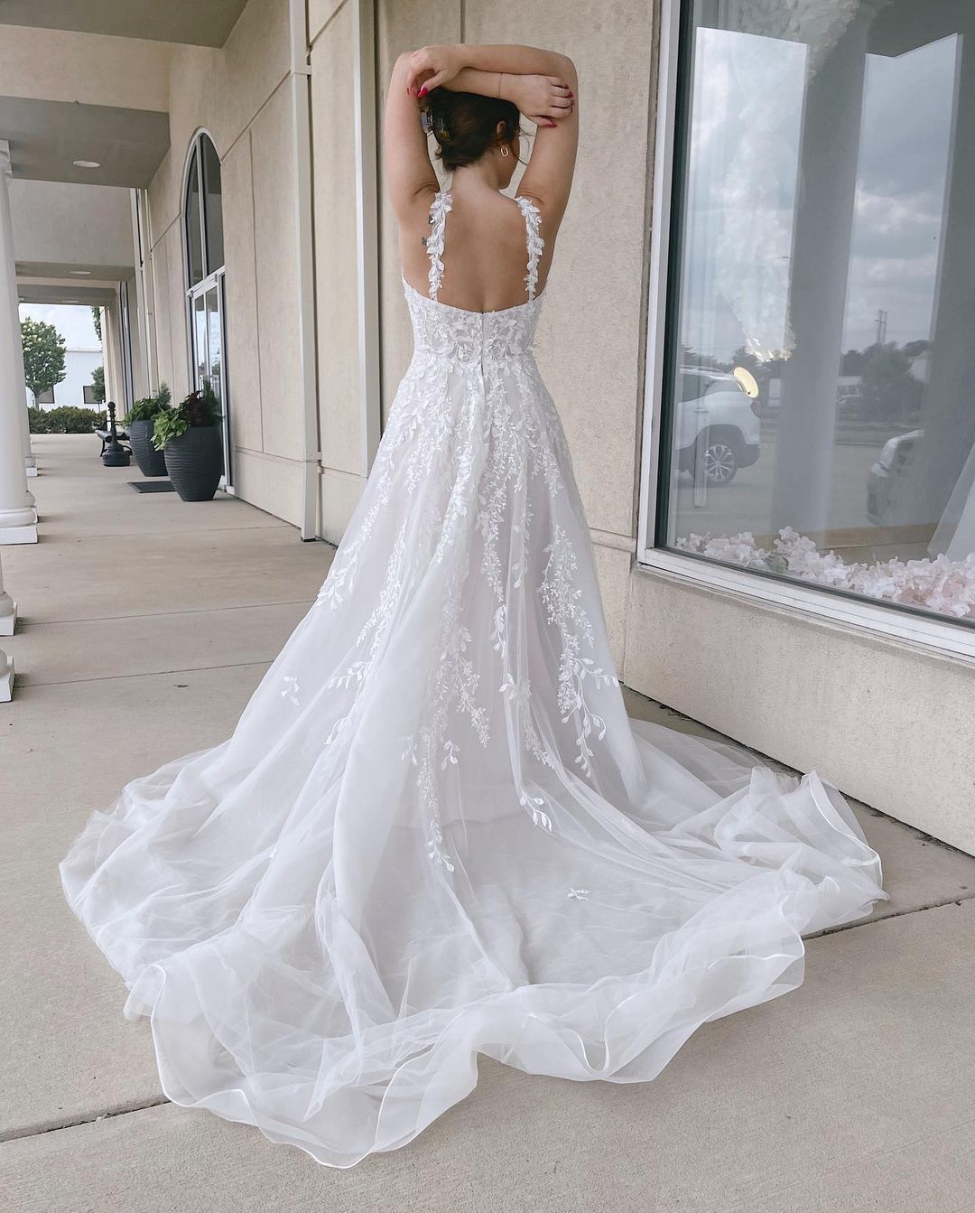 Glamorous A Line Sweetheart Tulle Wedding Dresses Gown with Appliques HS761