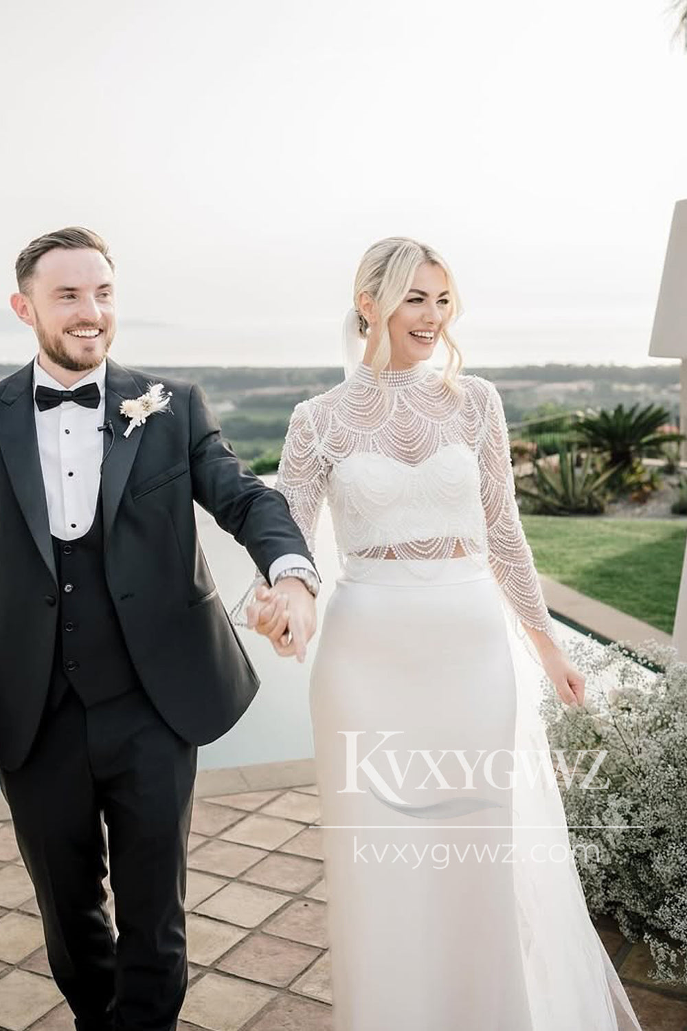 Dazzling Mermaid Round Neck Long Sleeves Wedding Dresses Gown with Lace Top HS817