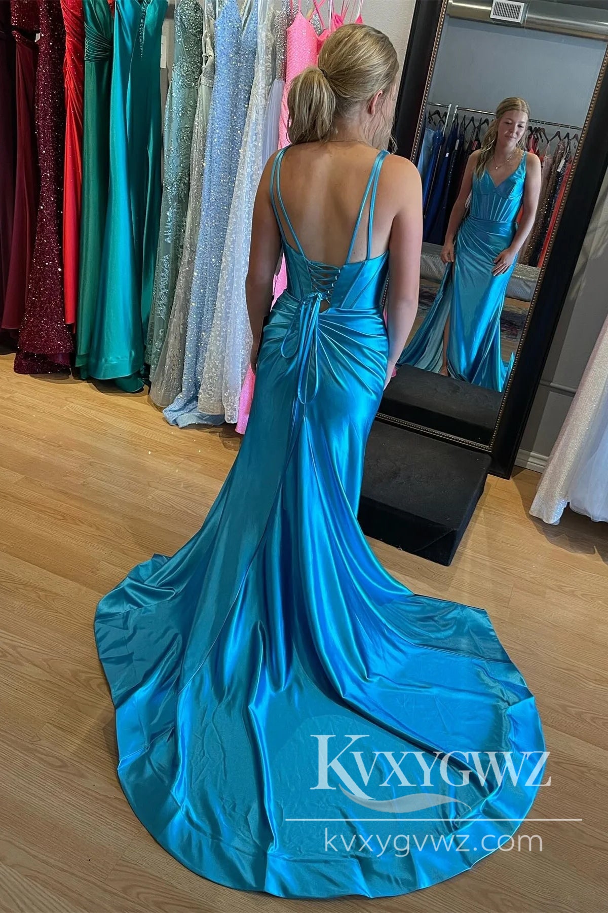 Grape Mermaid Evening Gown Satin V Neck Long Prom Dress with Slit LF861