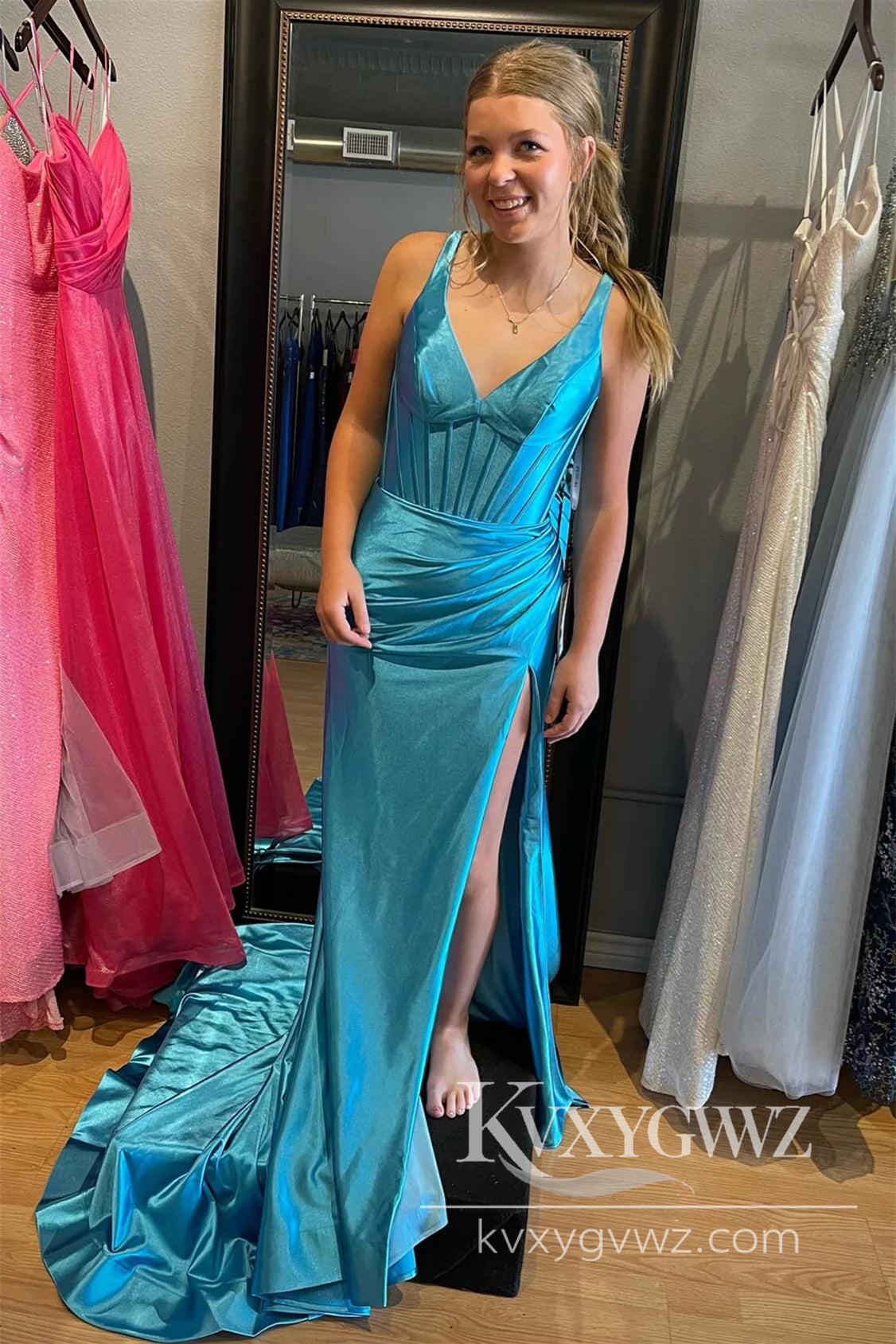 Grape Mermaid Evening Gown Satin V Neck Long Prom Dress with Slit LF861