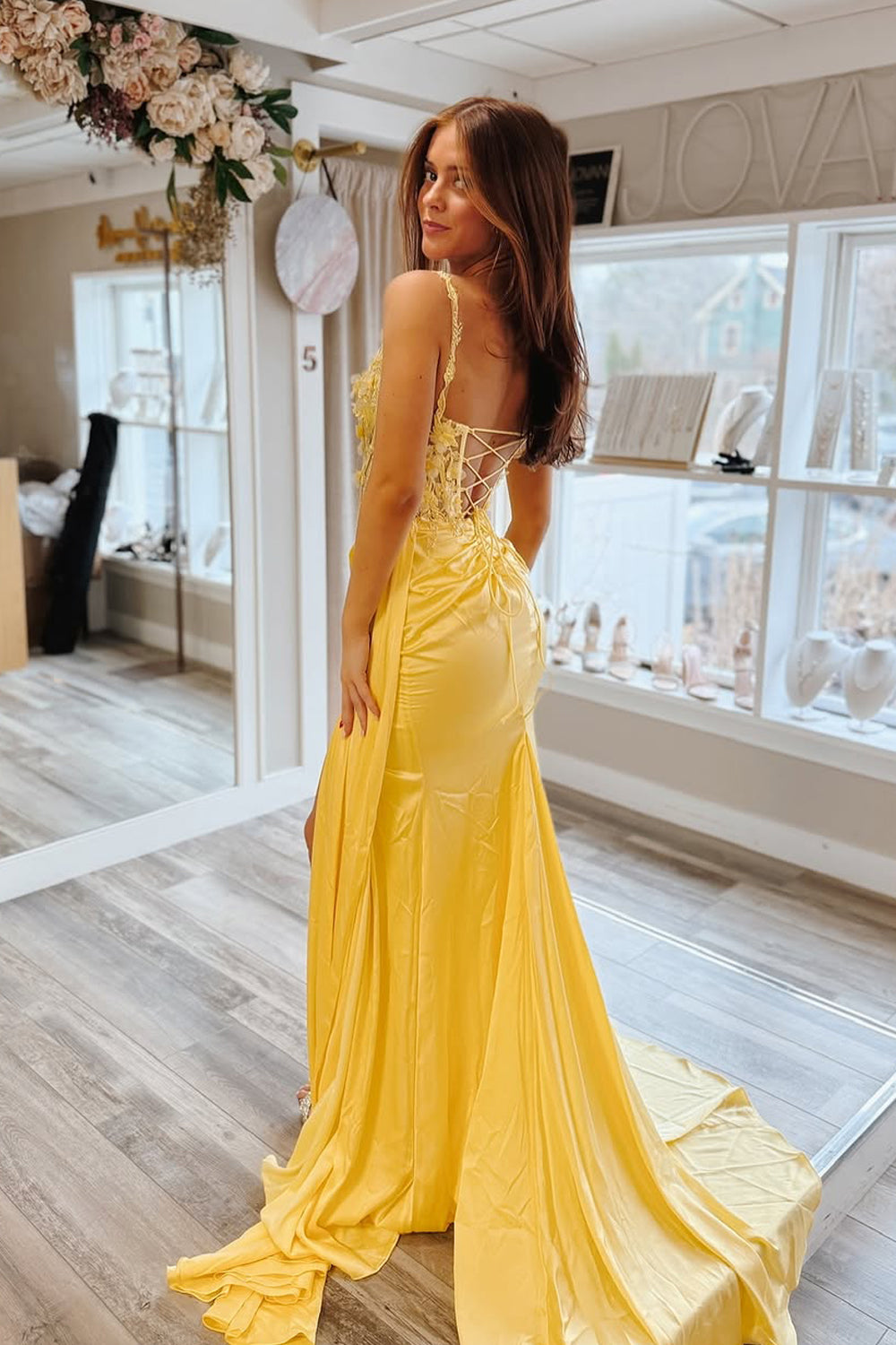 Stunging Sheath Sweetheart Yellow Satin Prom Dress Gown with Slit LF1347