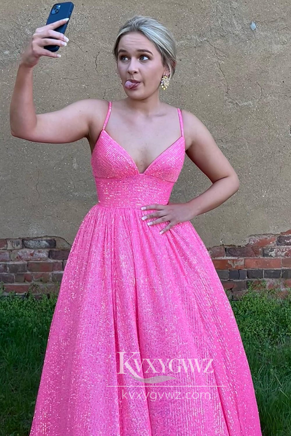 Fuchsia Sequins Evening Gown Spaghetti Straps Sweetheart A-Line Long Prom Dress LF892