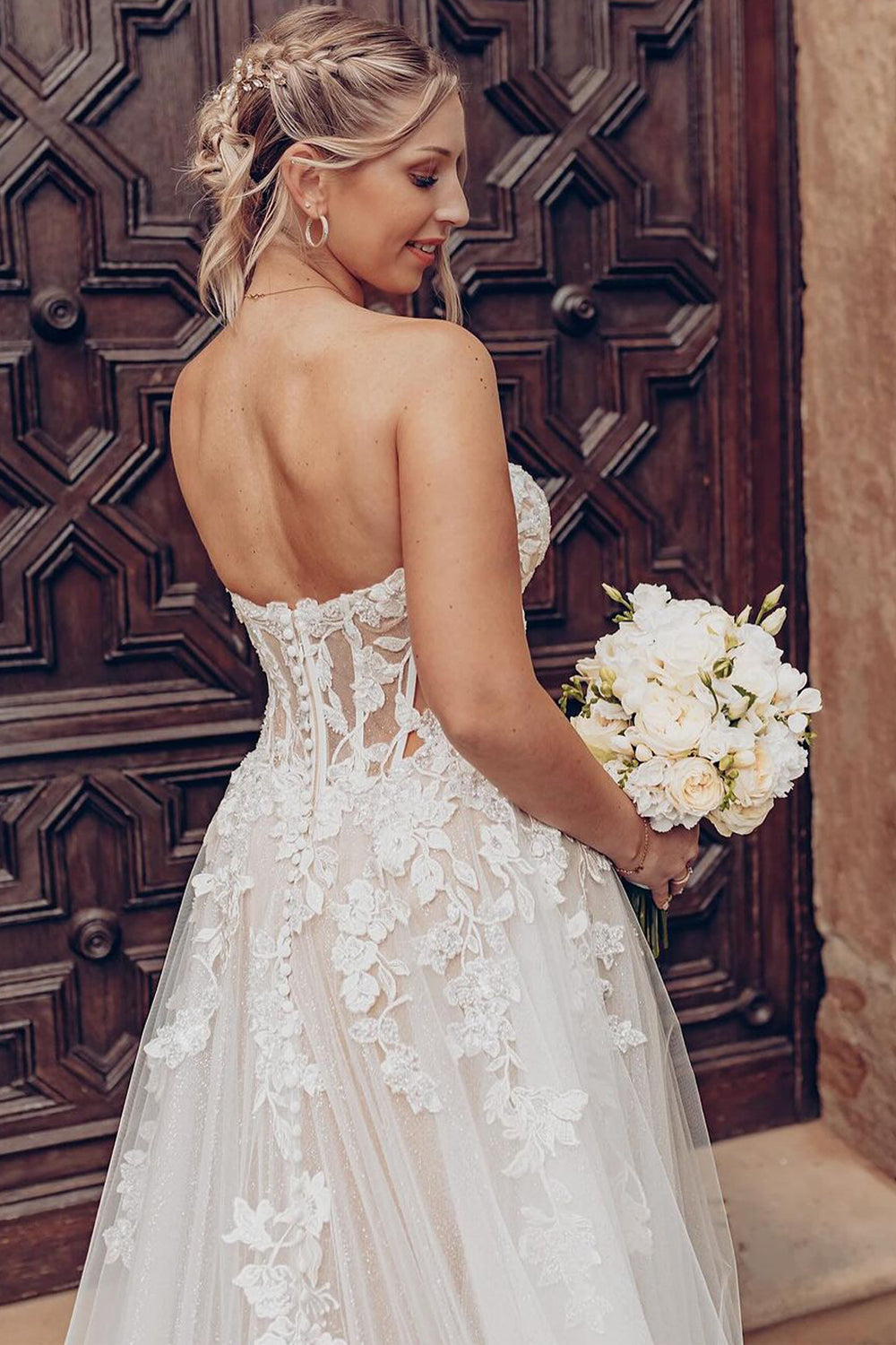 Modern Bohemian A Line Sweetheart Tulle Long Wedding Dresses Gown with Appliques HS999