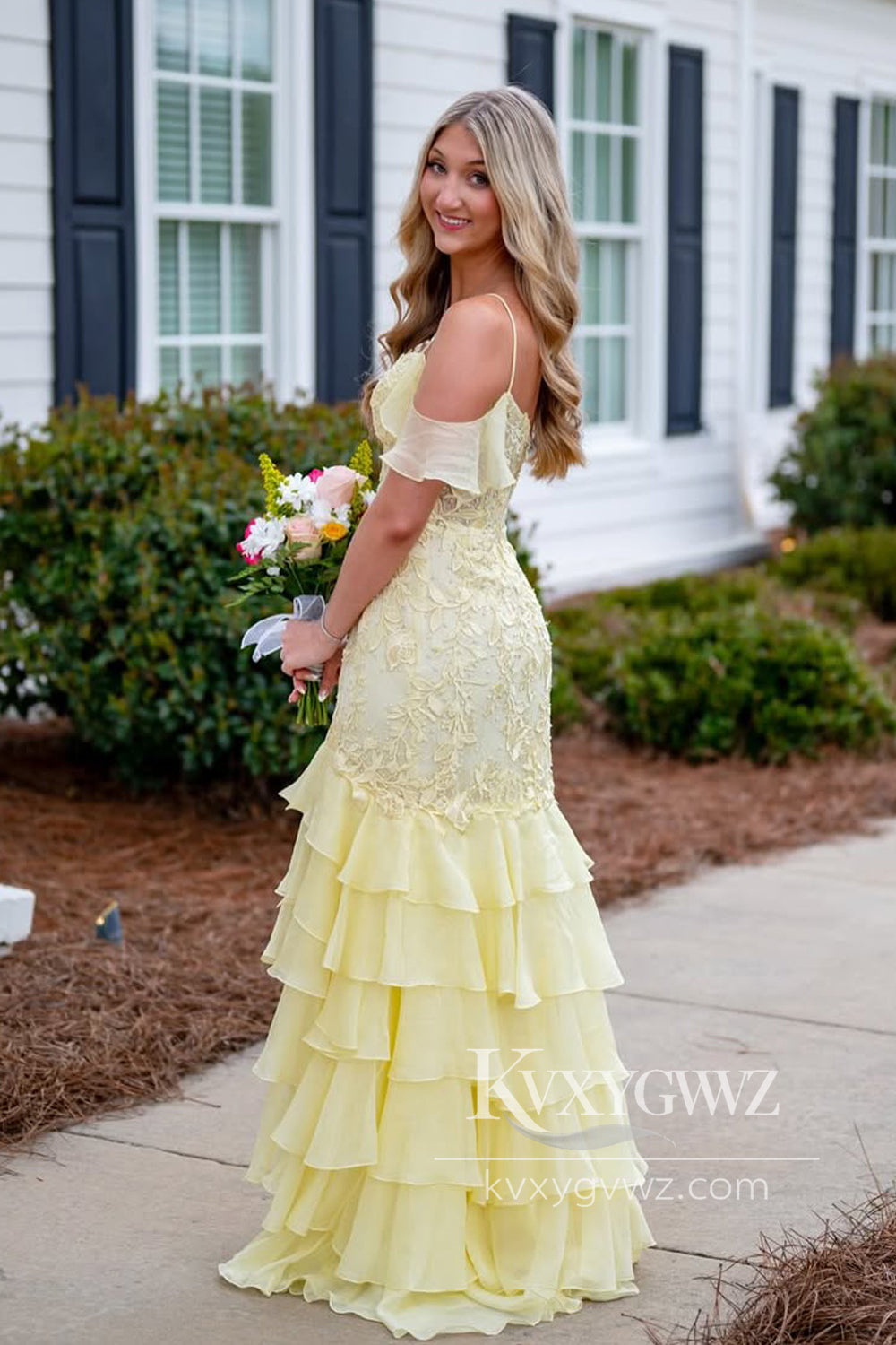Stunning Mermaid Sweetheart Evening Gown Tiered Chiffon Prom Dress with Slit LF906