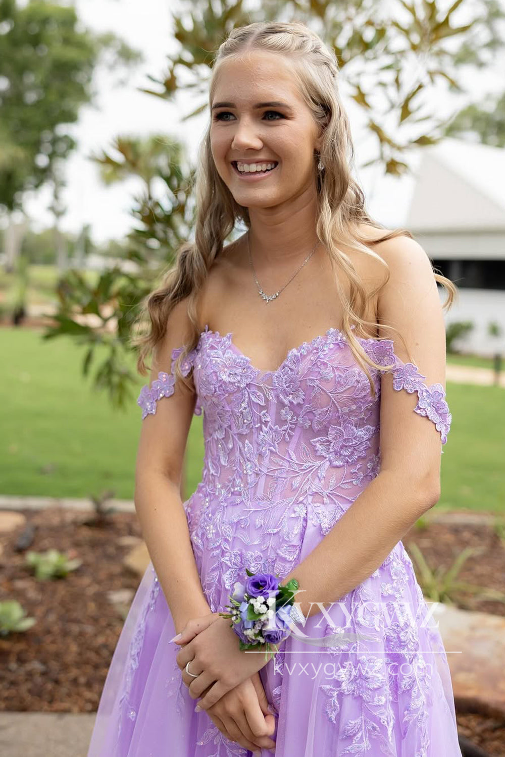 Stunning A Line Sweetheart Lavender Evening Gown Tulle Prom Dress with Appliques LF911