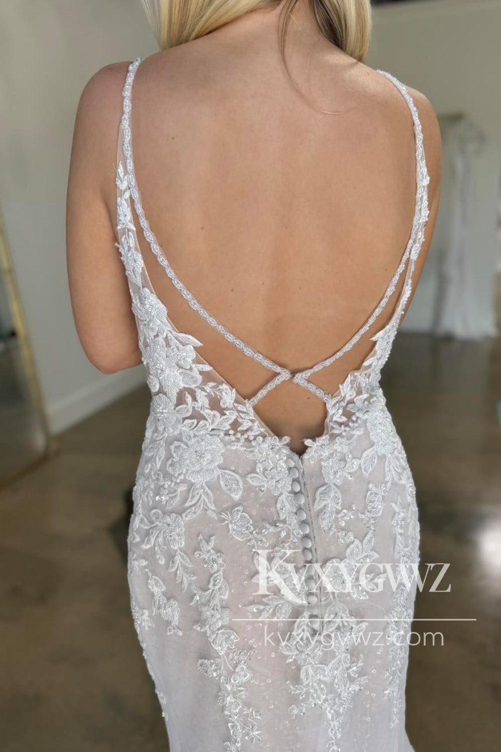 Romantic Mermaid V Neck Lace Wedding Dresses Gown With Sweep Train HS928