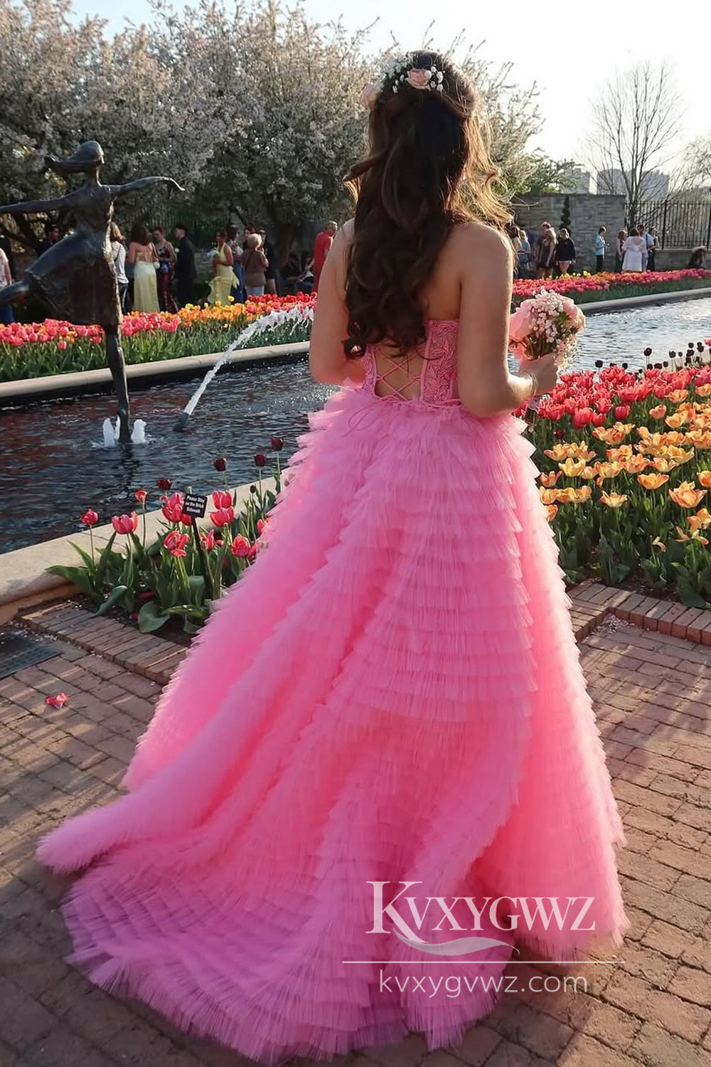 Stunning Ball Gown Sweetheart Evening Gown Pink Tiered Tulle Prom Dress with Slit LF934