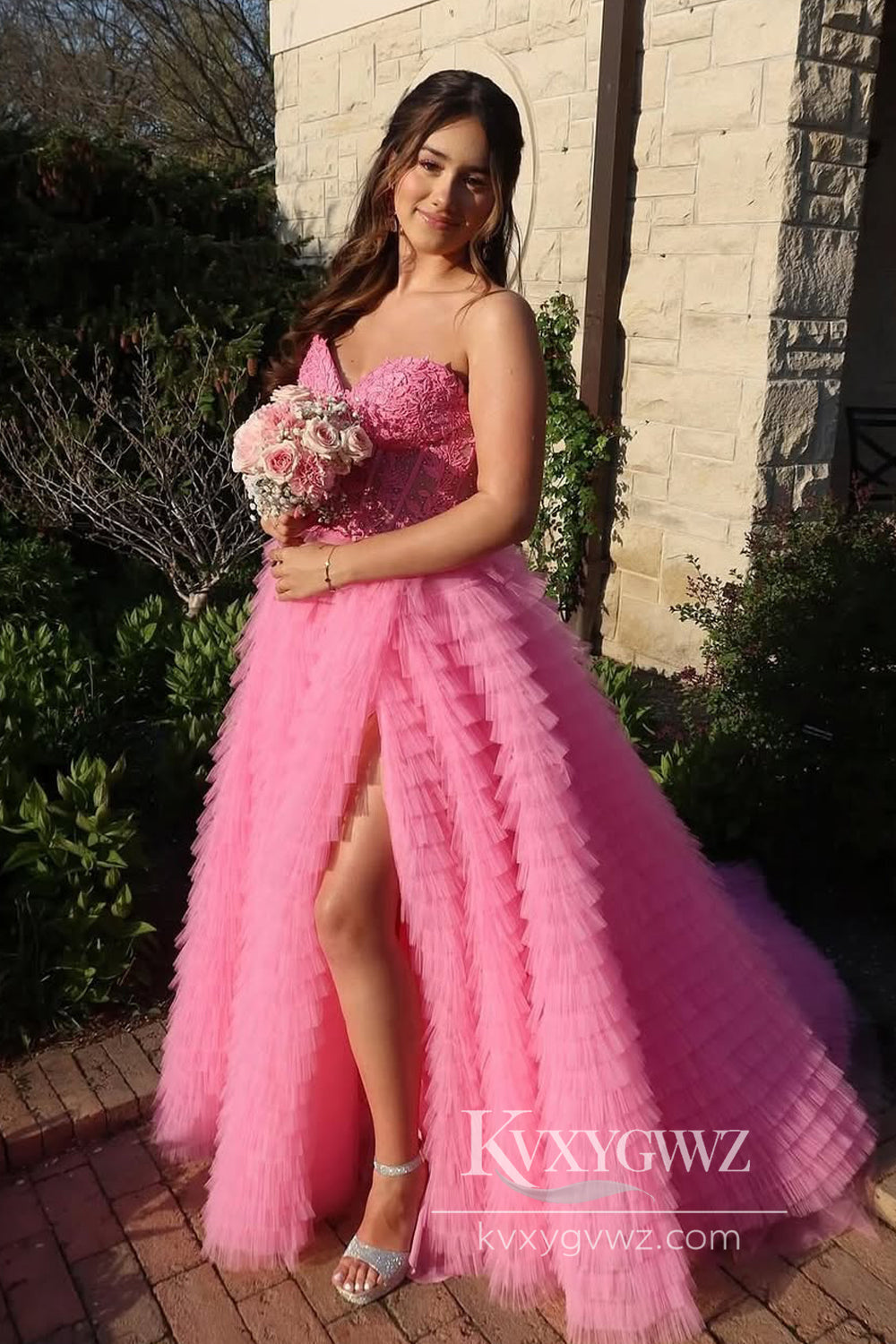 Stunning Ball Gown Sweetheart Evening Gown Pink Tiered Tulle Prom Dress with Slit LF934