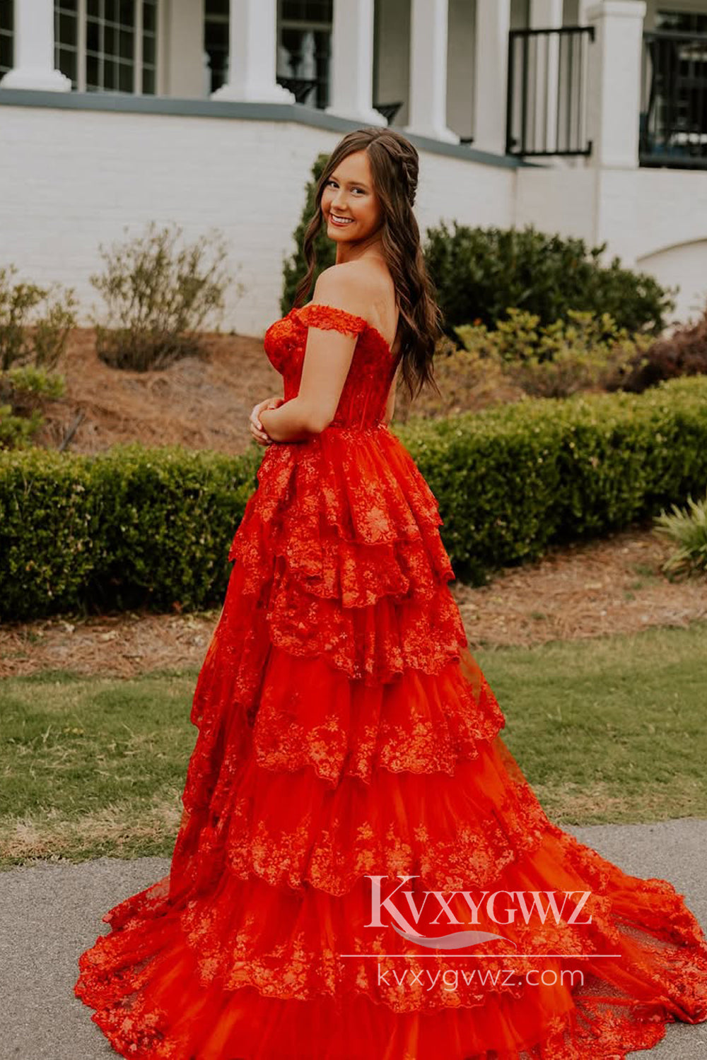 Stunning A Line Sweetheart Evening Gown Red Tiered Long Prom Dress with Appliques LF940