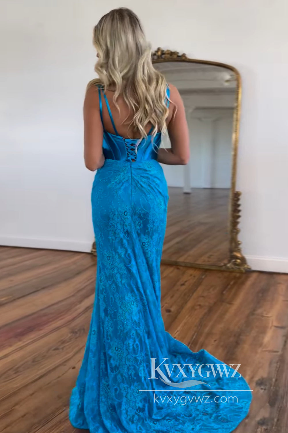 Charming Mermaid V Neck Evening Gown Blue Lace Prom Dress with Beading LF950
