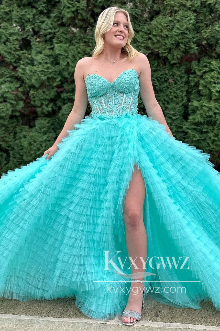 A-Line Yellow Appliques Evening Gown Sweetheart Ruffles Tiered Tulle Prom Dress LF990