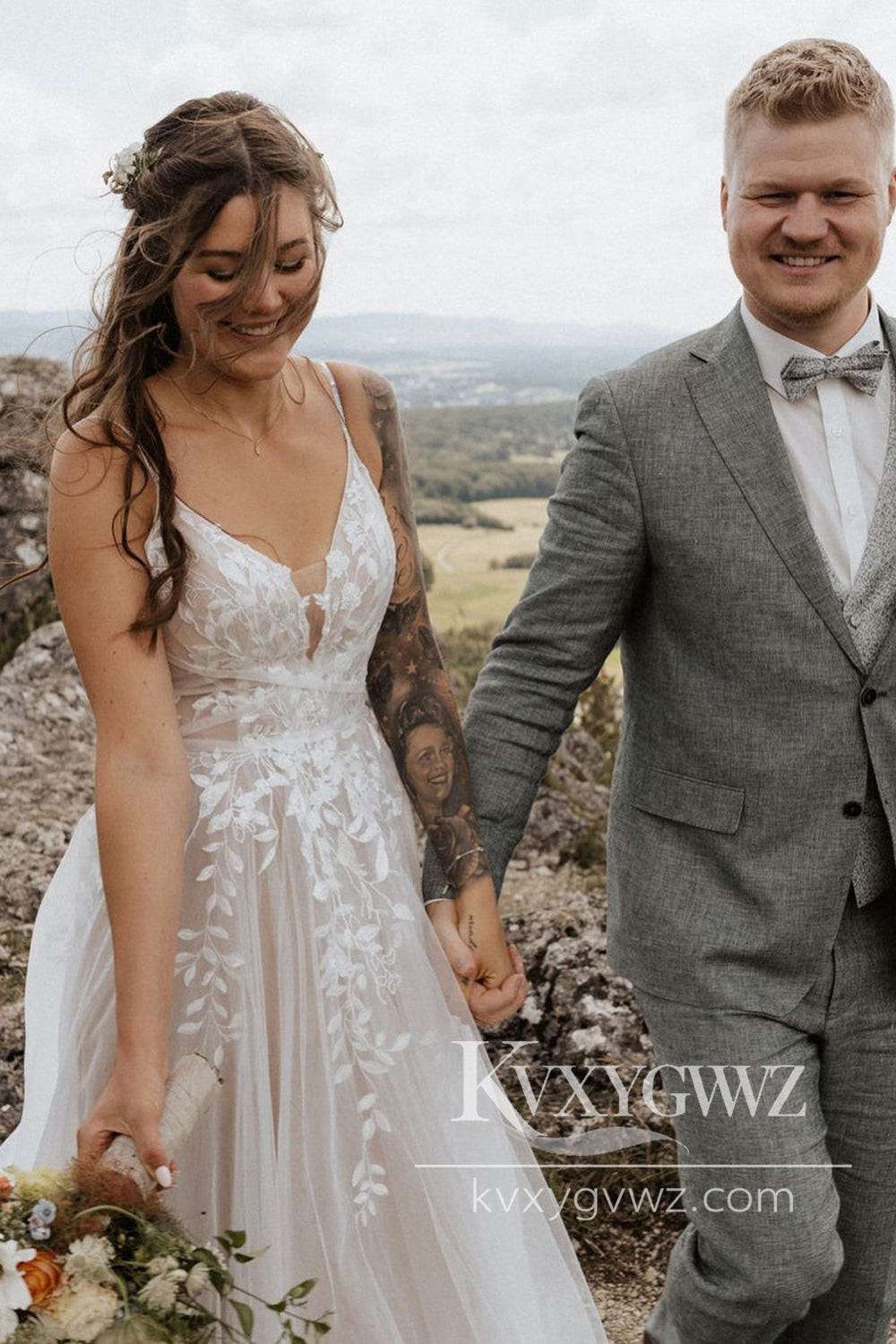 Pastoral Style A Line V Neck Tulle Long Wedding Dresses Gown with Appliques HS992
