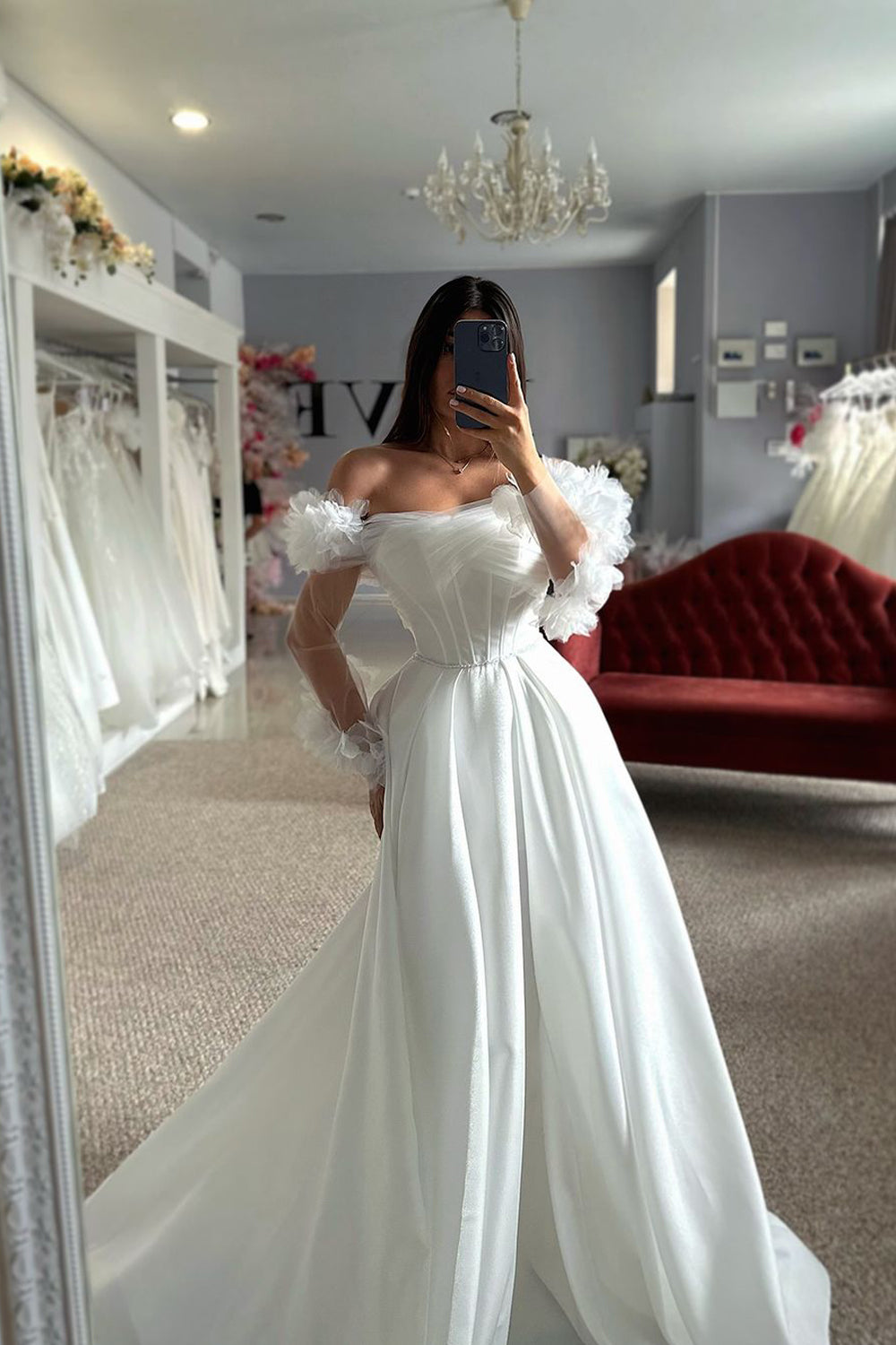 Ball Gown Off the Sholder Long Sleeves Satin Wedding Dresses Gown HS747