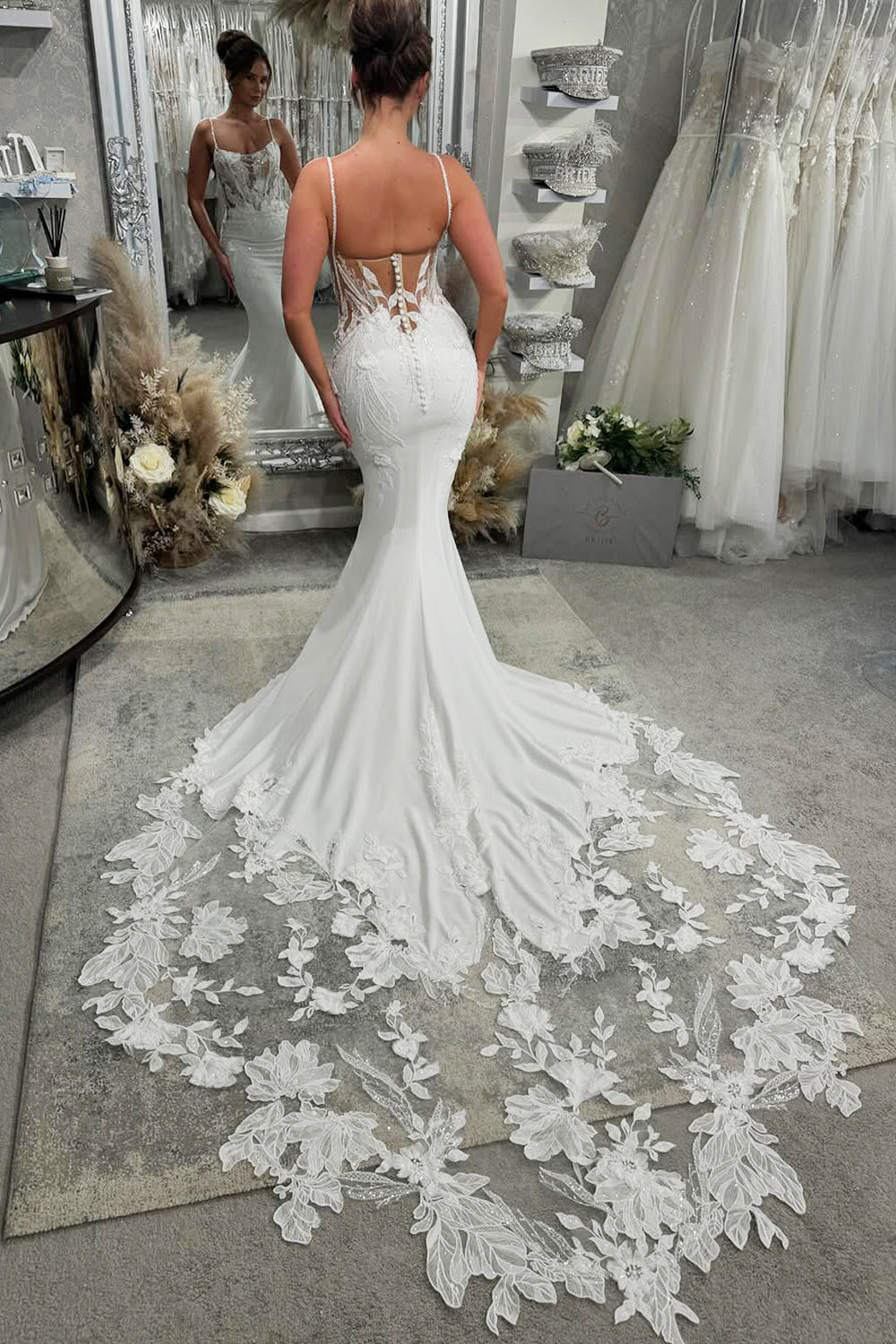 Romantic Mermaid Straps Elastic Satin Wedding Dresses Gown with Appliques HS813