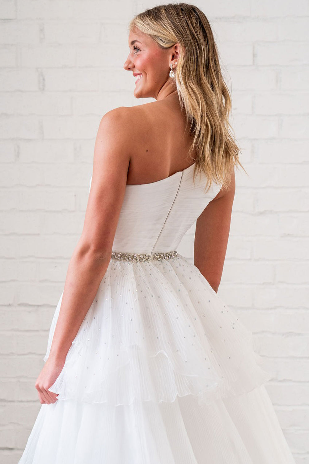 Ball Gown One Shoulder White Ruffle Tiered Tulle Wedding Dresses Gown HS800