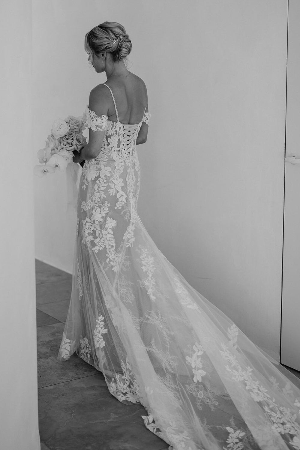 Pastoral Style Sheath Sweetheart Lace Long Wedding Dresses Gown with Appliques HS977