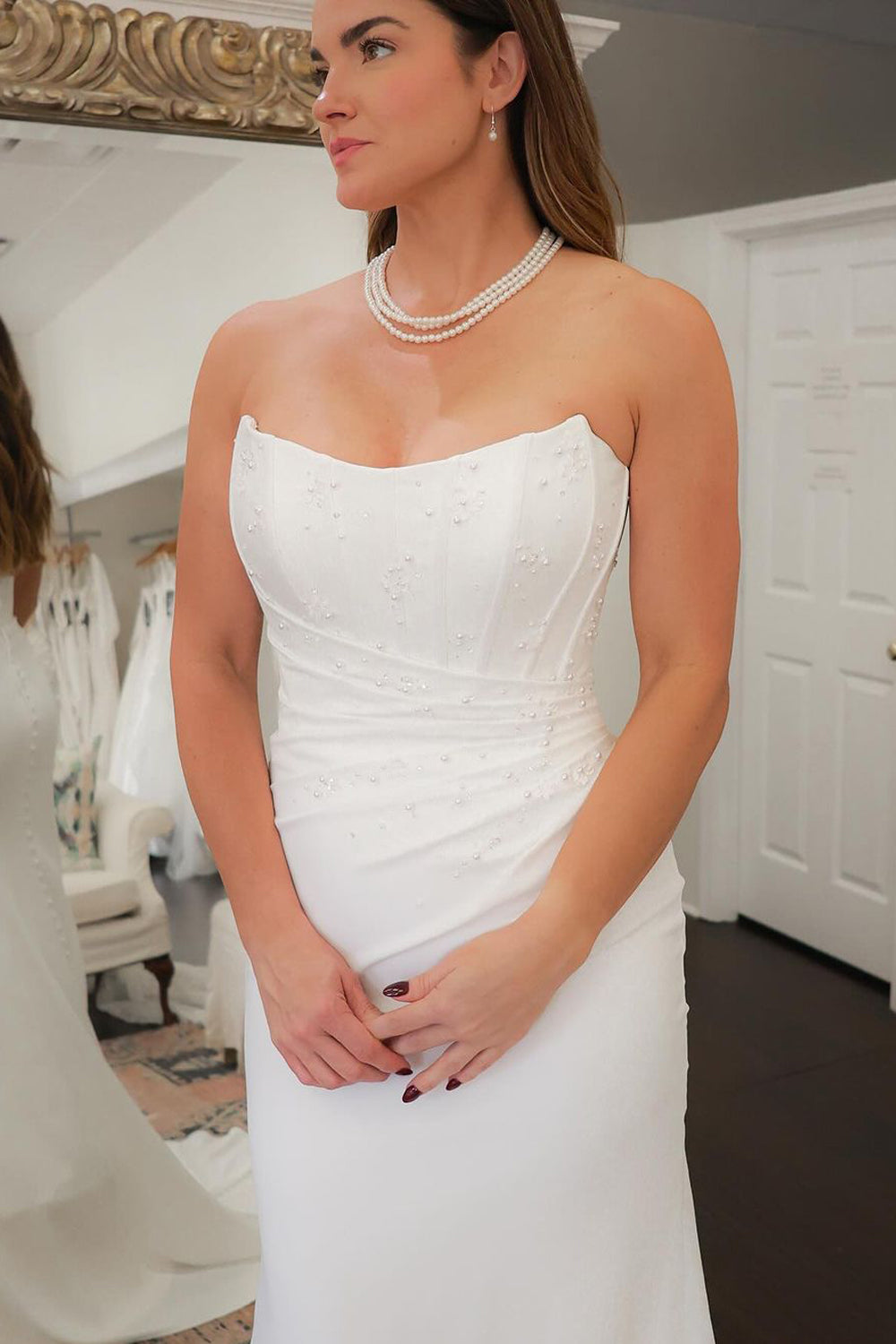 Mermaid Scoop Neck White Satin Wedding Dresses Gown with Beading HS851