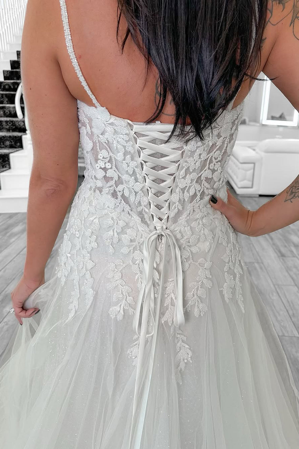 Cute A Line V Neck Tulle Wedding Dresses Gown with Beading Appliques HS877
