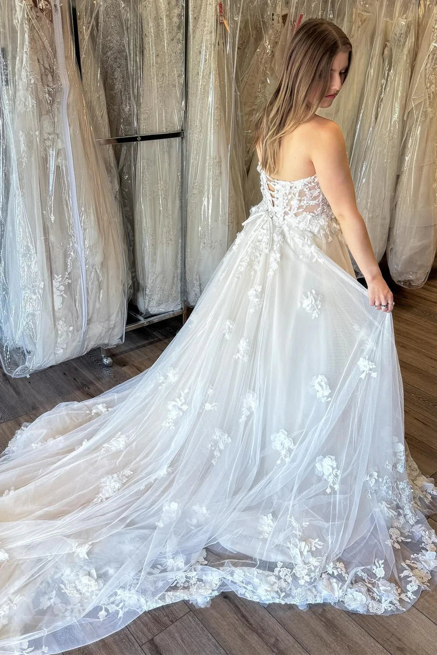 Bohemian A Line Sweetheart Tulle Wedding Dresses Gown with Appliques HS742