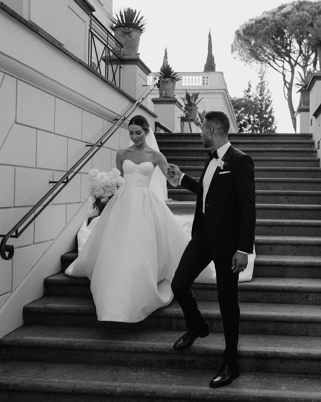 Ball Gown Sweetheart Satin Wedding Dresses Gown HS727