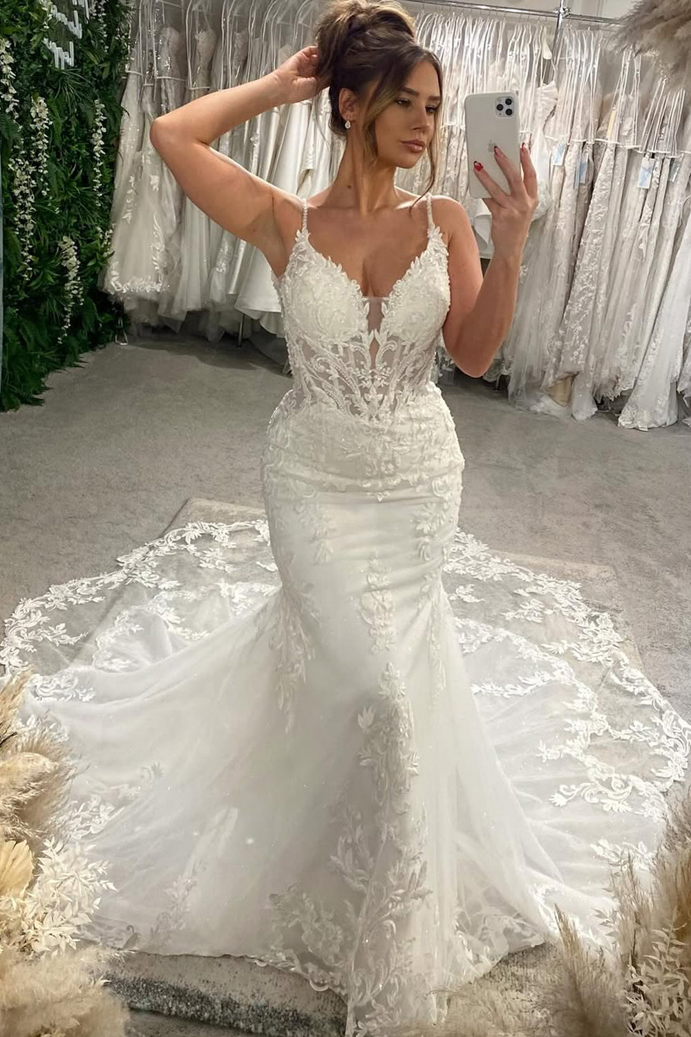 Graceful Mermaid Sweetheart Lace Long Wedding Dresses Gown with Appliques HS884