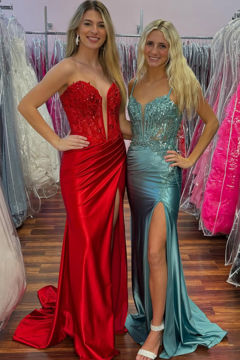 Glamorous Mermaid Sweetheart Red Conspicuous Satin Prom Dress Gown with Appliques LF1264