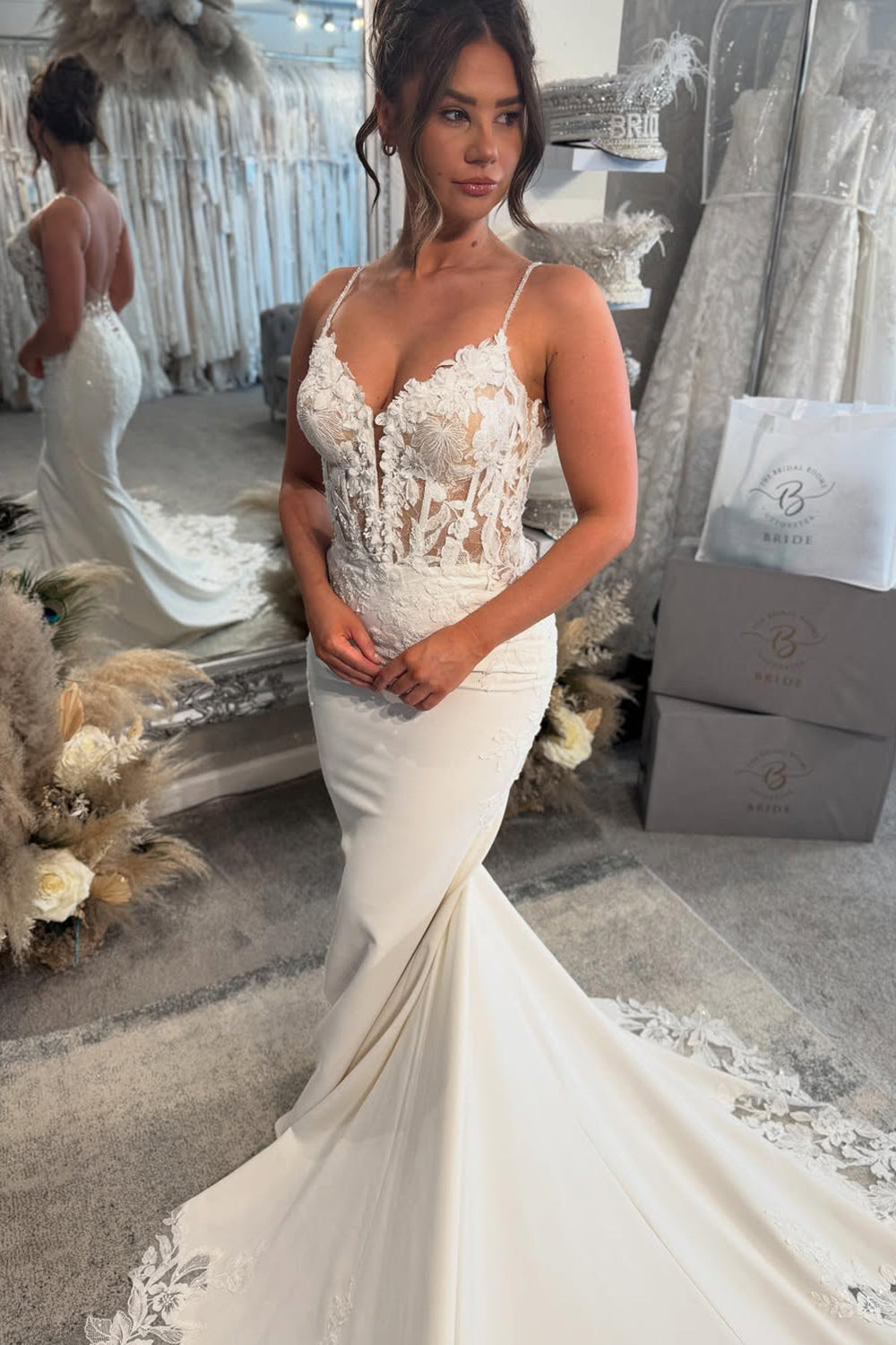 Bohemian Mermaid V Neck Satin Long Wedding Dresses Gown with Appliques HS806