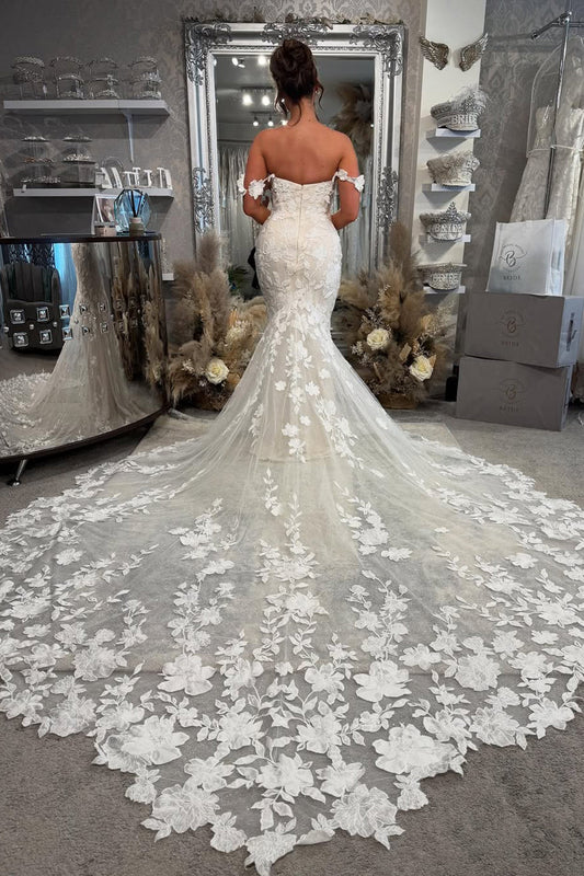 Luxurious Mermaid V Neck Lace Long Wedding Dresses Gown with Appliques HS802