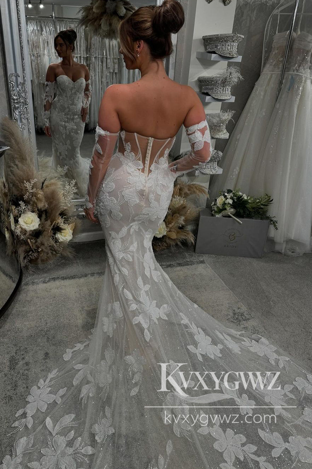 Pastoral Style Mermaid V Neck Lace Tulle Long Wedding Dresses Gown with Long Sleeves HS1002