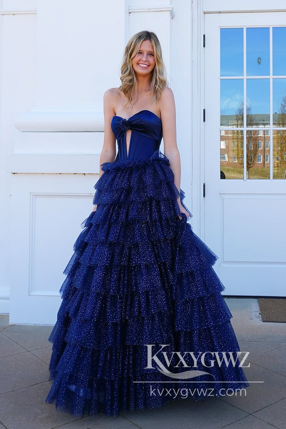 Stunning A Line Sweetheart Evening Gown Keyhole Navy Blue Tulle Tiered Long Prom Dress LF1013