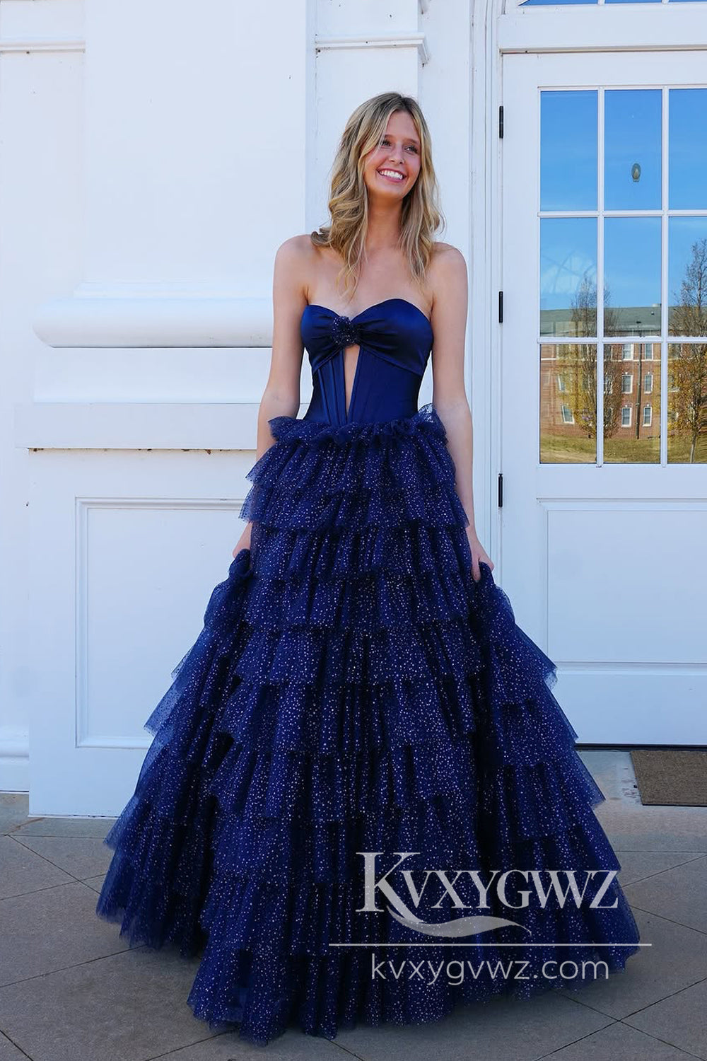 Stunning A Line Sweetheart Evening Gown Keyhole Navy Blue Tulle Tiered Long Prom Dress LF1013