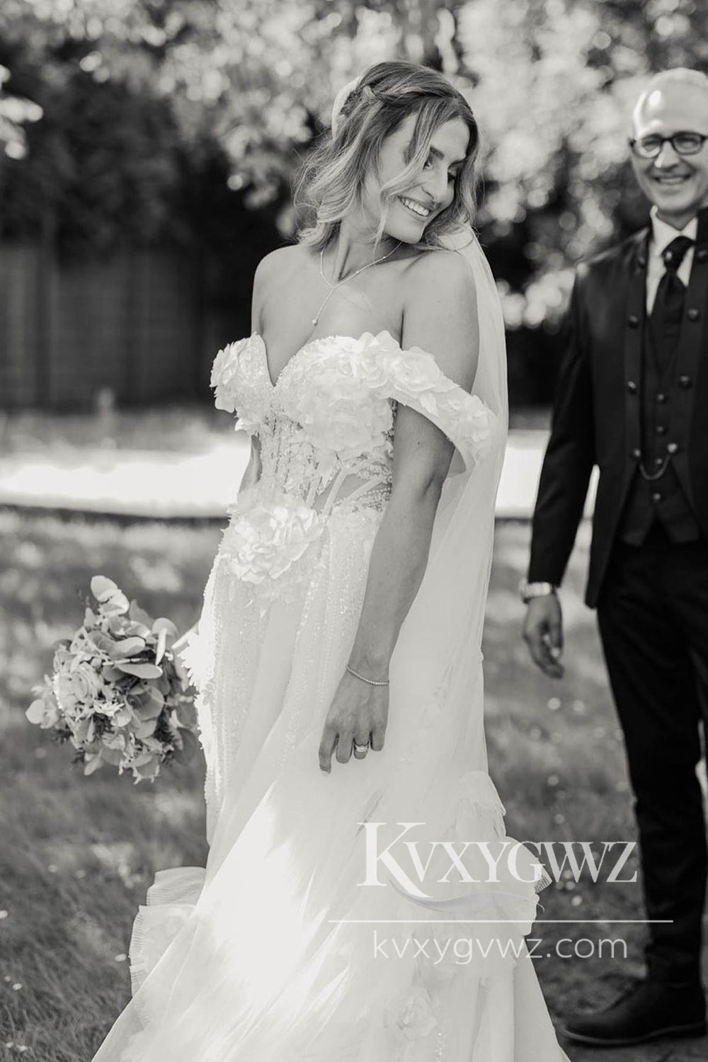 Ball Gown Off the Shoulder Lace Tulle Slit Wedding Dresses Gown with Appliques HS1013