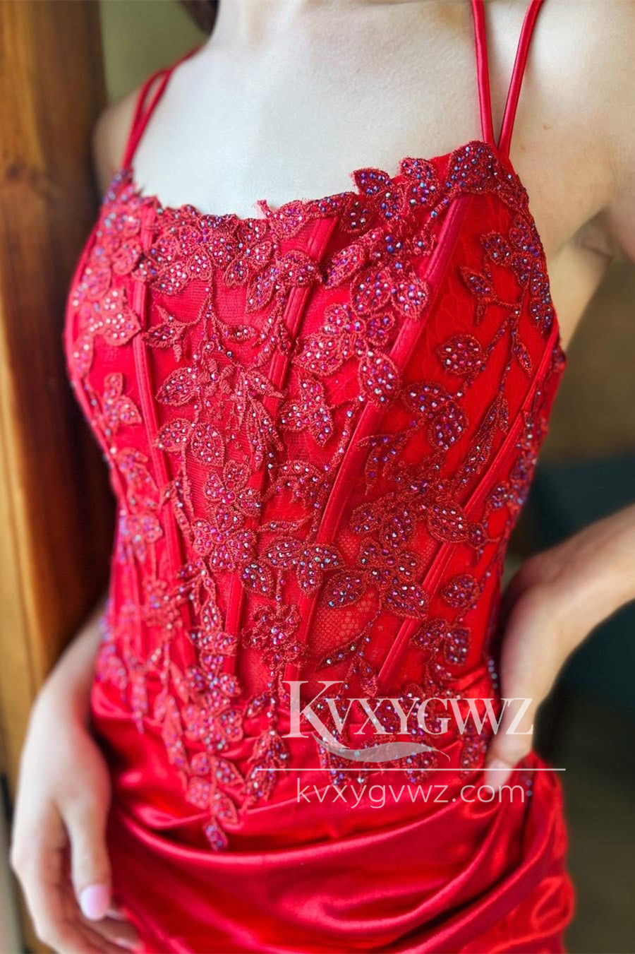 Red Appliques Lace-Up Evening Gown Mermaid Long Formal Prom Dress with Slit LF1161