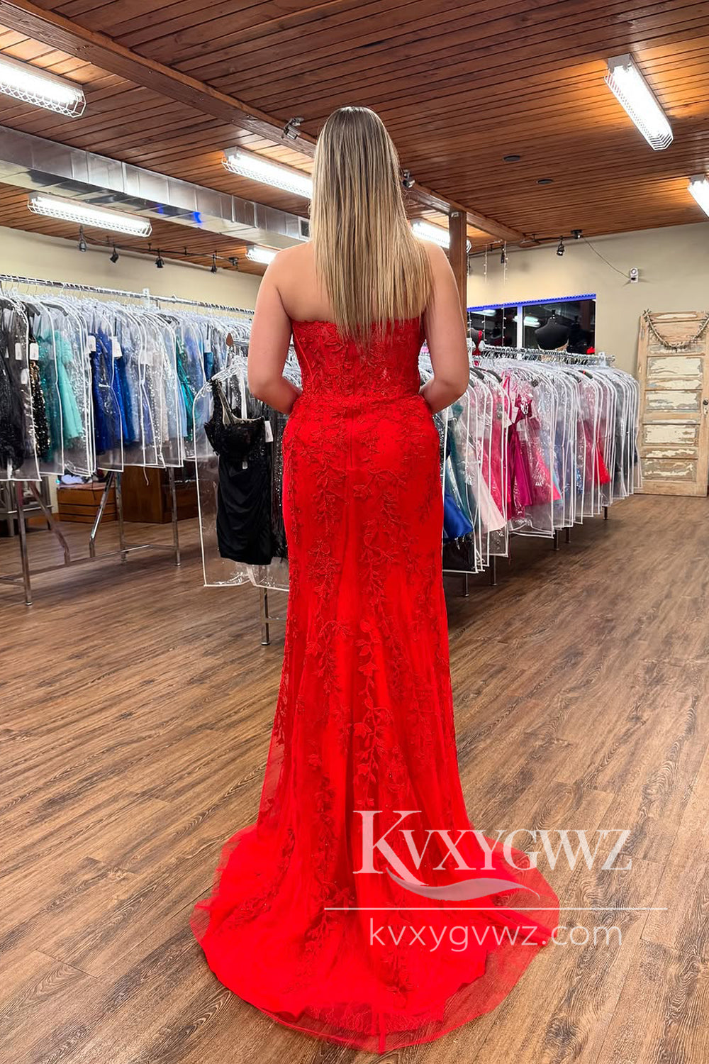 Stunning Mermaid Strapless Evening Gown Red Lace Prom Dress with Appliques LF1192