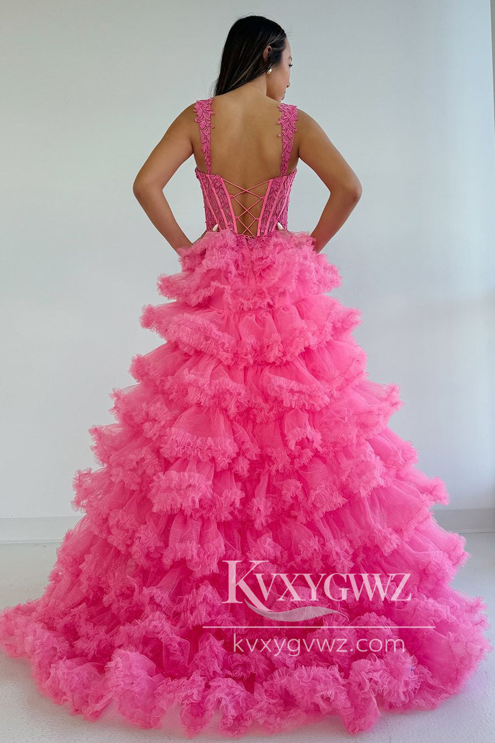 Dazzling Ball Gown Sweetheart Evening Gown Pink Tiered Tulle Prom Dress with Appliques LF1231