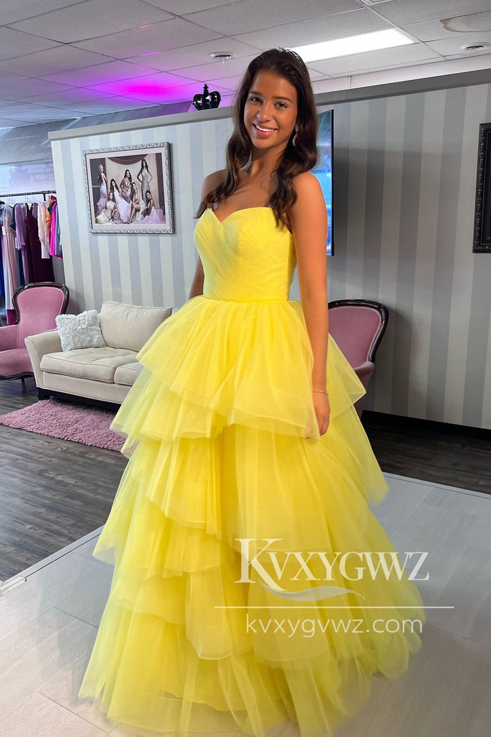 Stunning Ball Gown Sweetheart Evening Gown Yellow Tulle Tiered Long Prom Dress LF1276