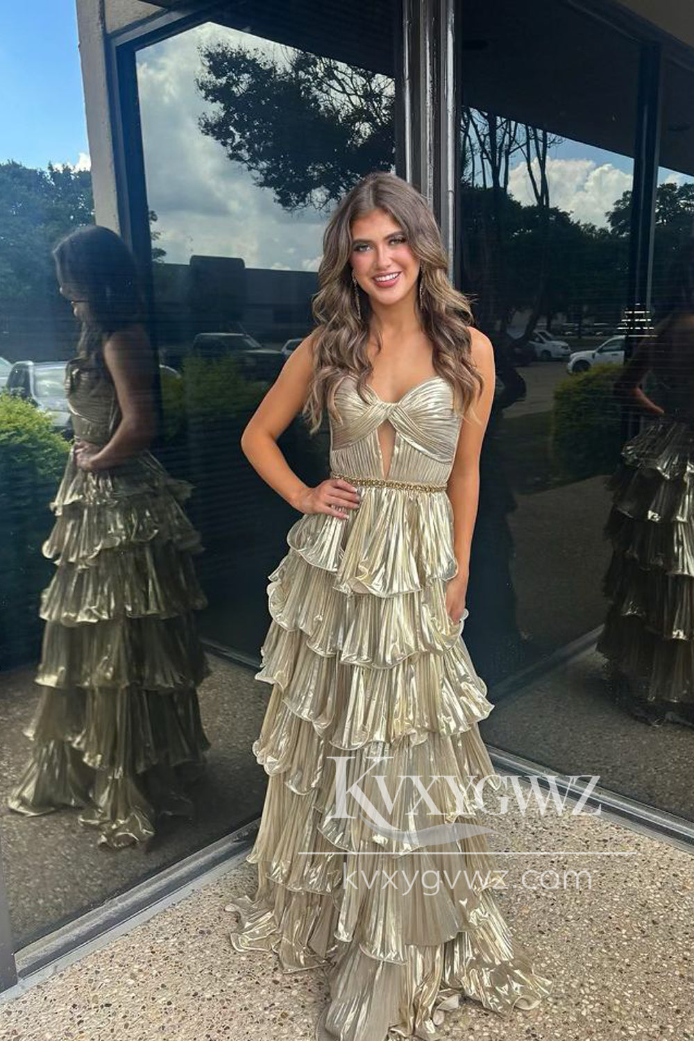 Glamorous A Line Sweetheart Evening Gown Champagne Pleat Prom Dress with Beading LF1316