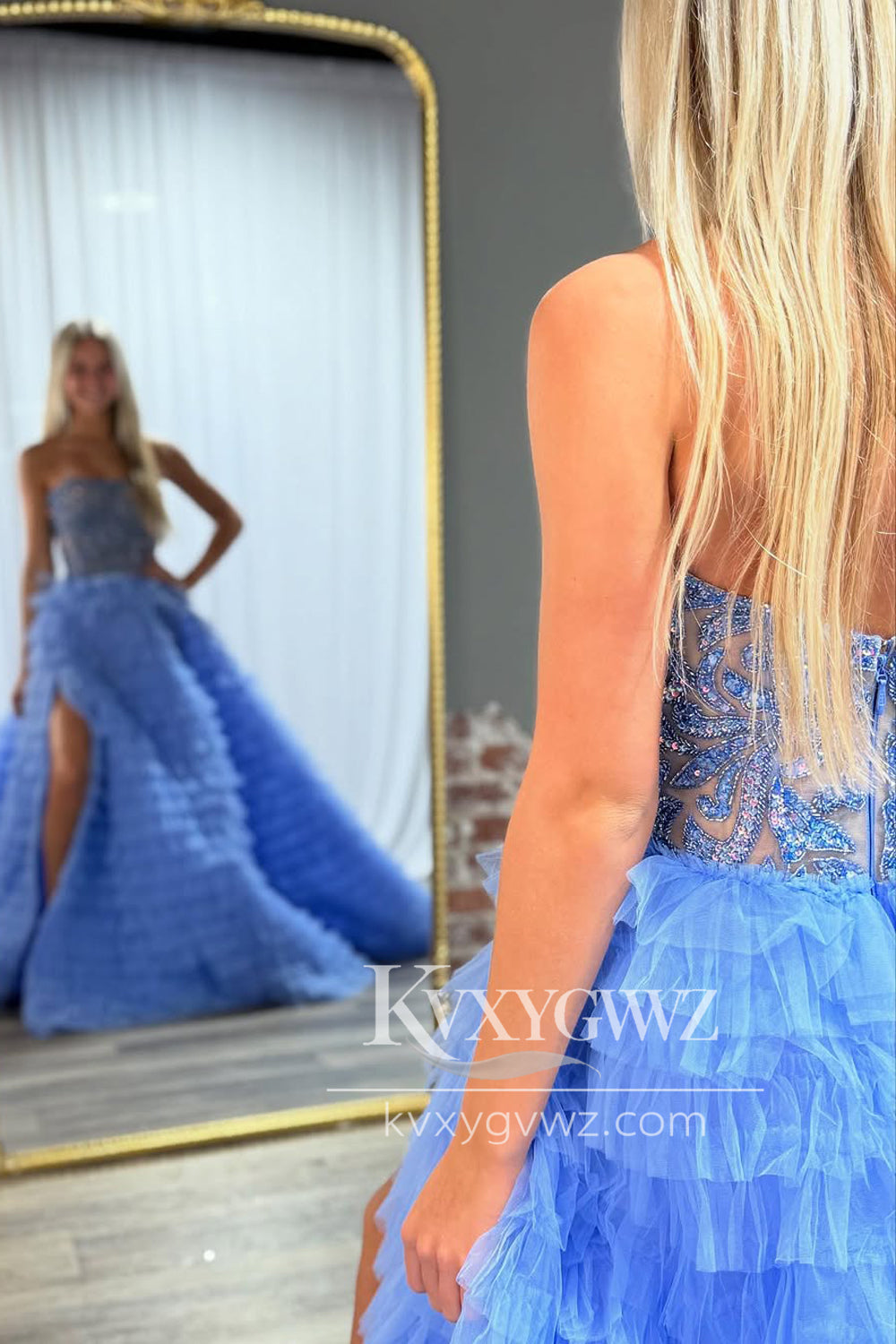 Dazzling Ball Gown Strapless Blue Tiered Evening Gown Tulle Prom Dress with Beading LF1353