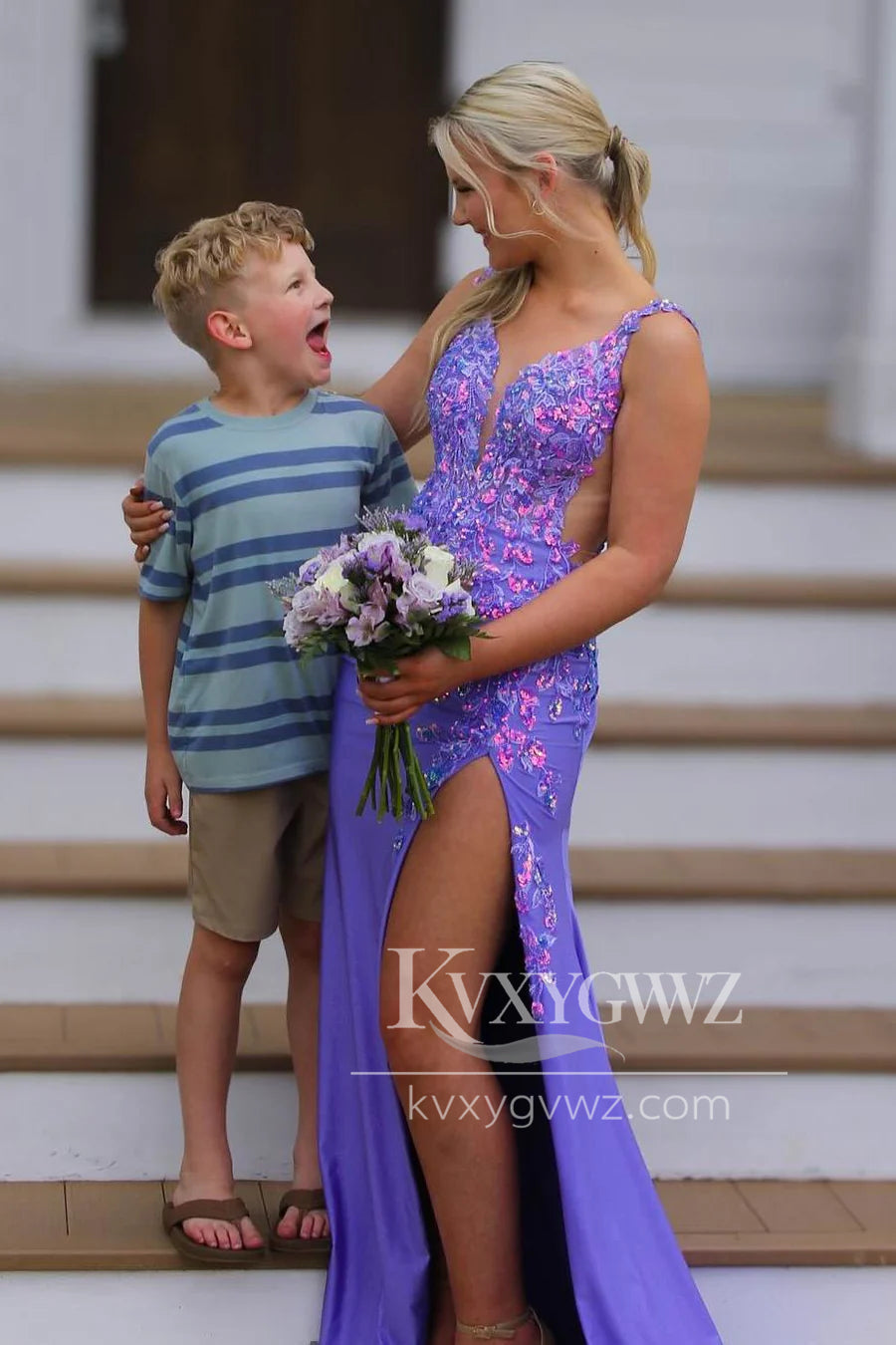 Stunning Mermaid V Neck Evening Gown Purple Satin Slit Prom Dress with Appliques LF1421