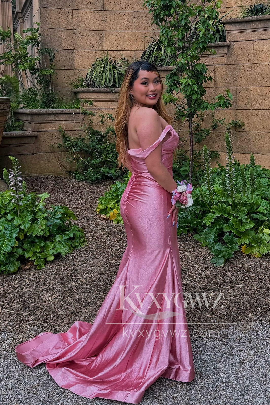 Elegant Pink Mermaid Evening Gown V-Neck Elastic Satin Long Prom Dress LF1422