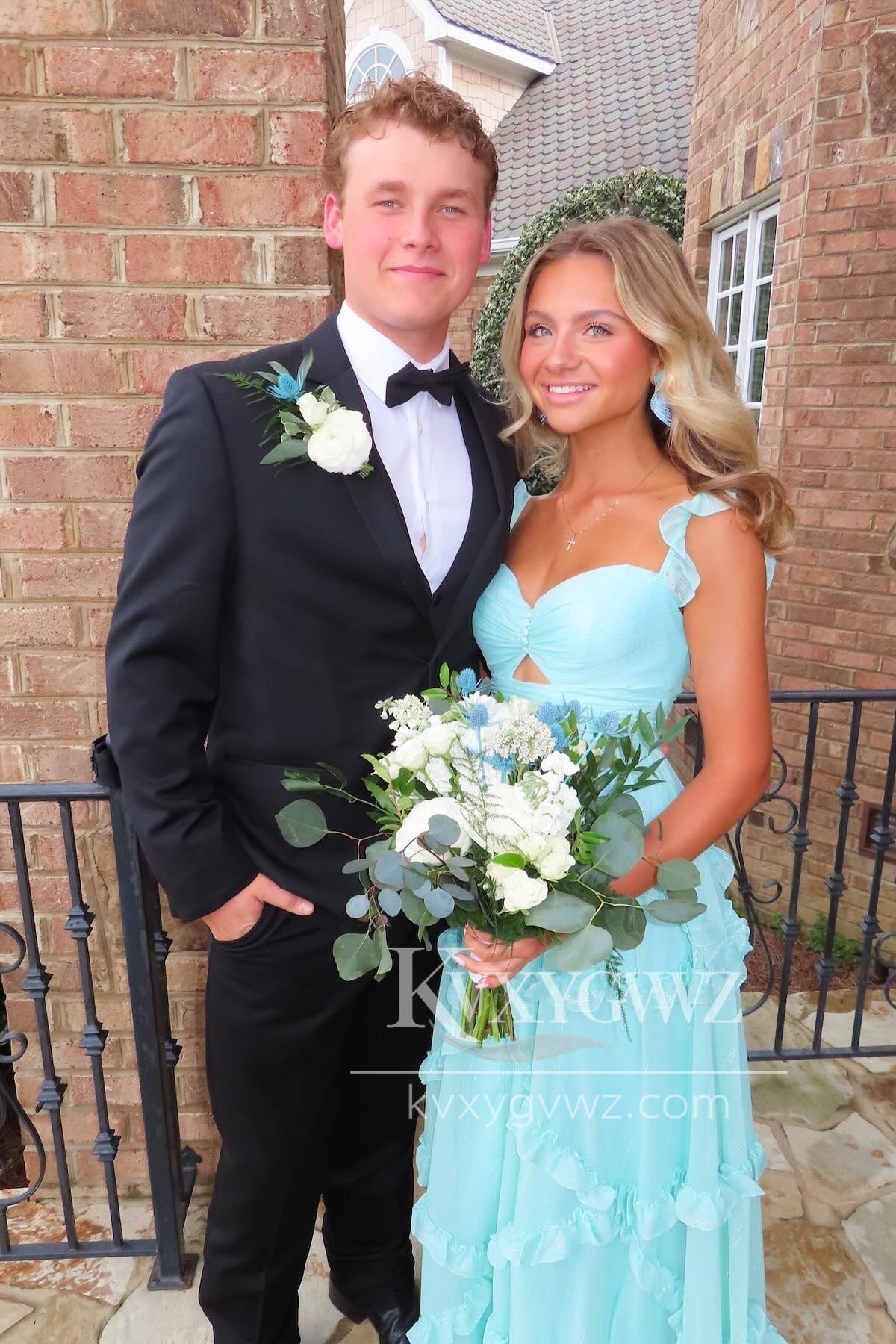 Stunning A Line Sweetheart Evening Gown Chiffon Ruffles Long Prom Dress LF1432