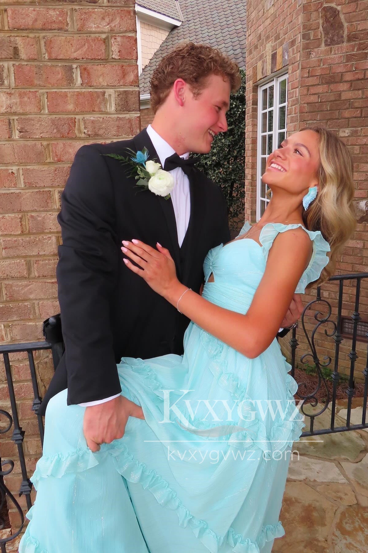 Stunning A Line Sweetheart Evening Gown Chiffon Ruffles Long Prom Dress LF1432