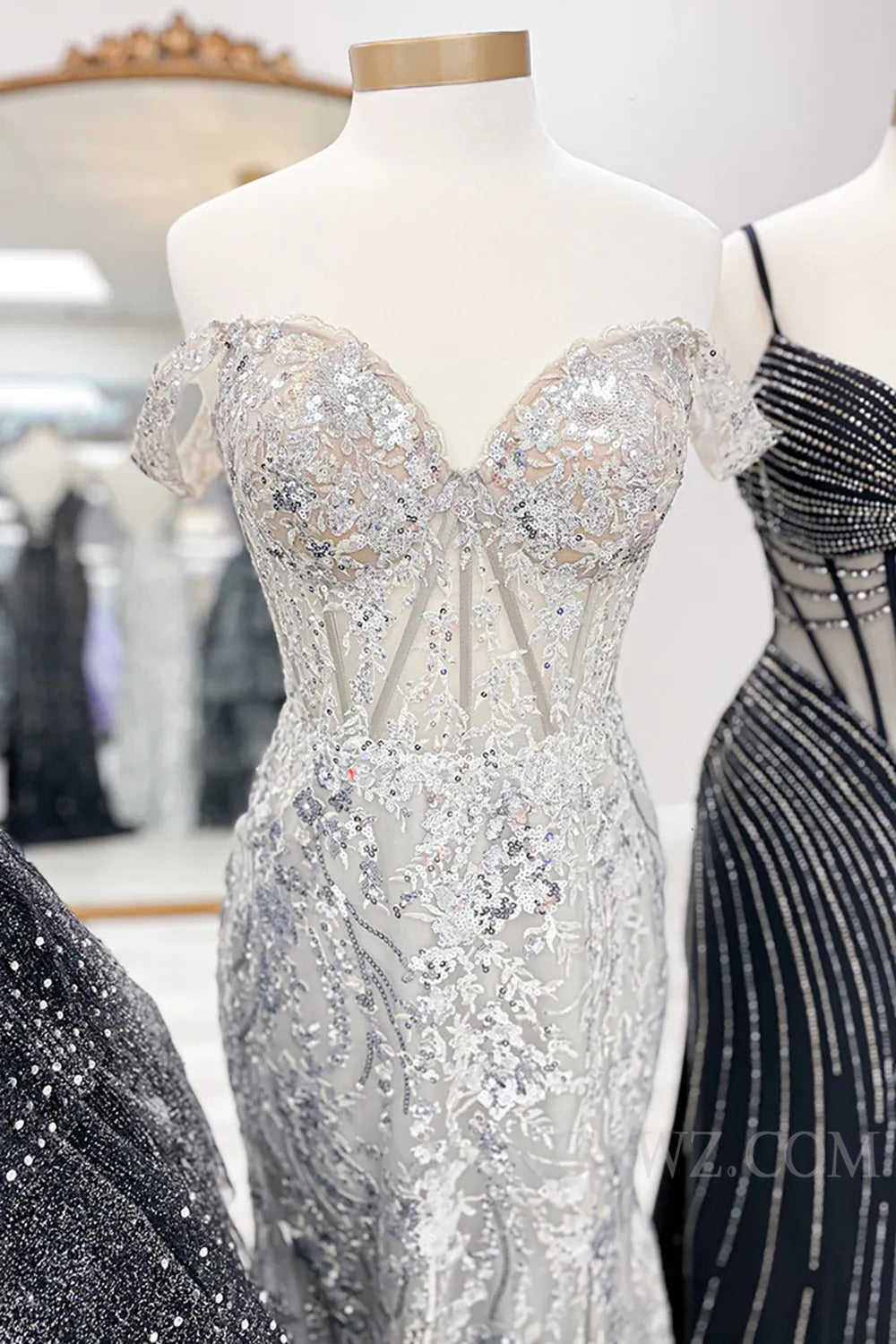 Sparkly Mermaid Golden Long Sequins Prom Dress With Slit LF155