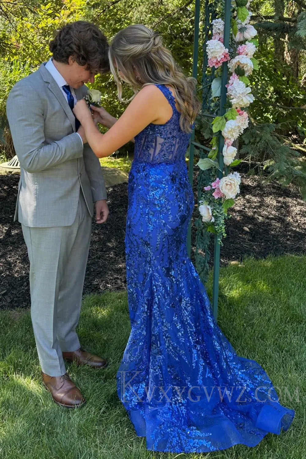 Sparkly Mermaid Golden Long Sequins Prom Dress With Slit LF155