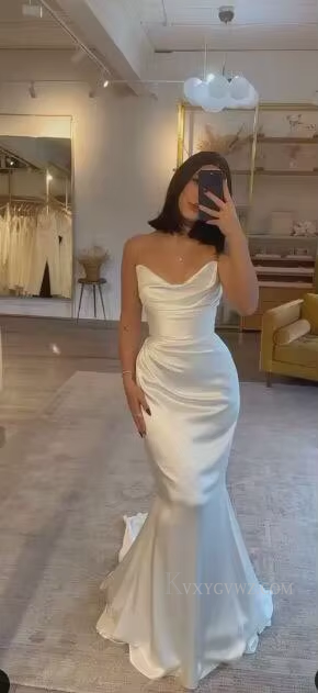 Strapless Satin Ruffles Sweep Train Wedding Gown/Dress HS408