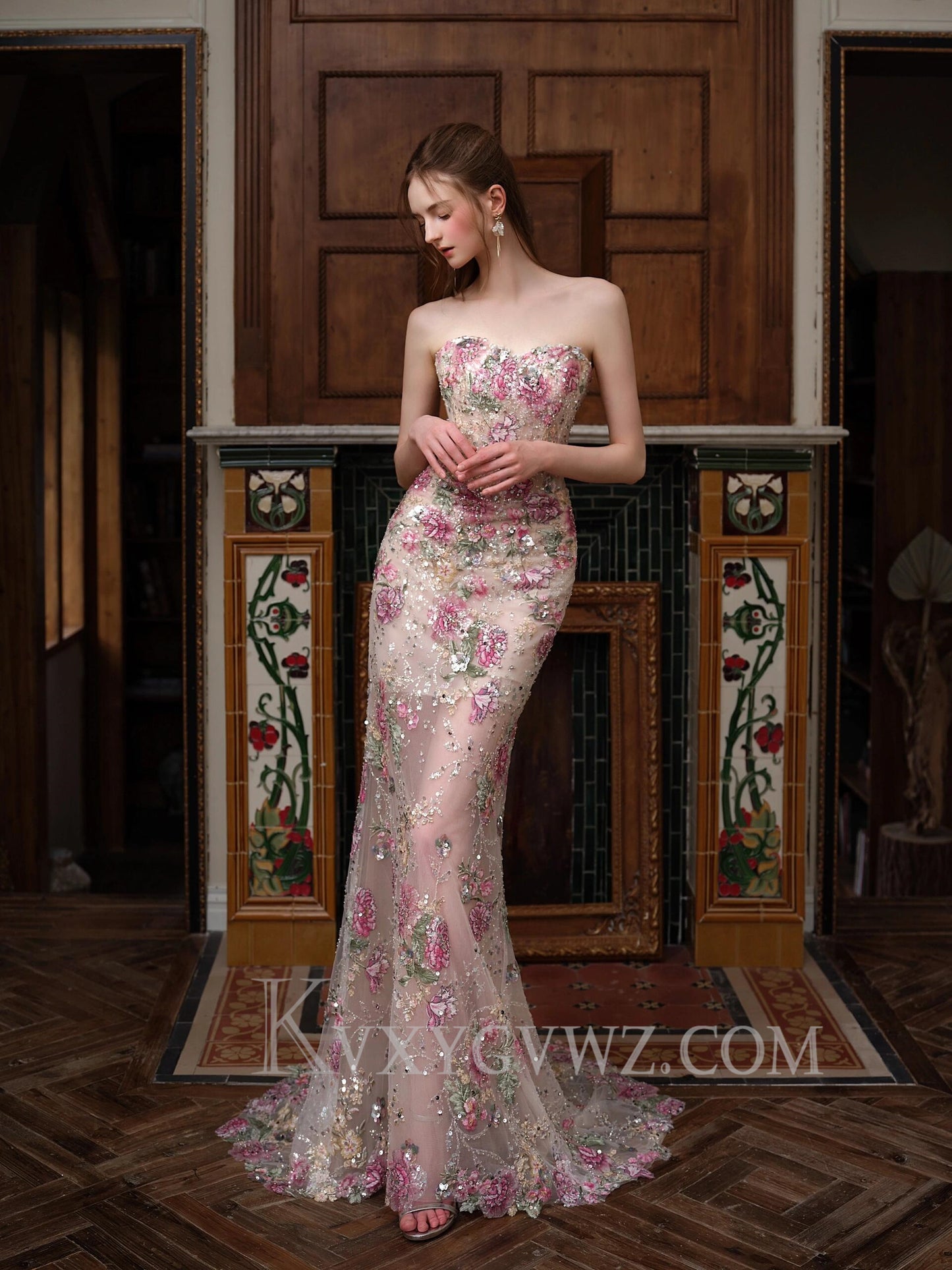Sparkly Sweetheart Mermaid 3D Lace Appliqued Sweep Train Prom Dresses LF372