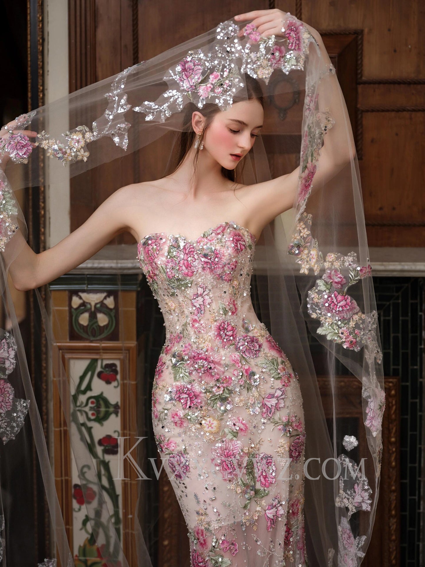 Sparkly Sweetheart Mermaid 3D Lace Appliqued Sweep Train Prom Dresses LF372