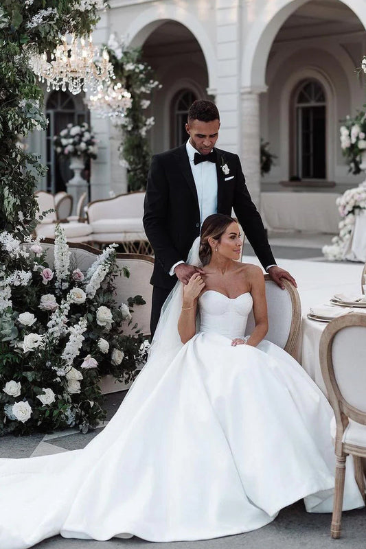 Ball Gown Sweetheart Satin Wedding Dresses Gown HS727