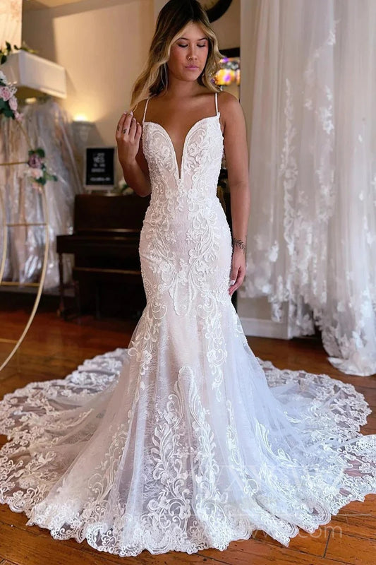 Exquisite Lace Mermaid Wedding Dress with Spaghetti Straps and Dramatic Train HS426