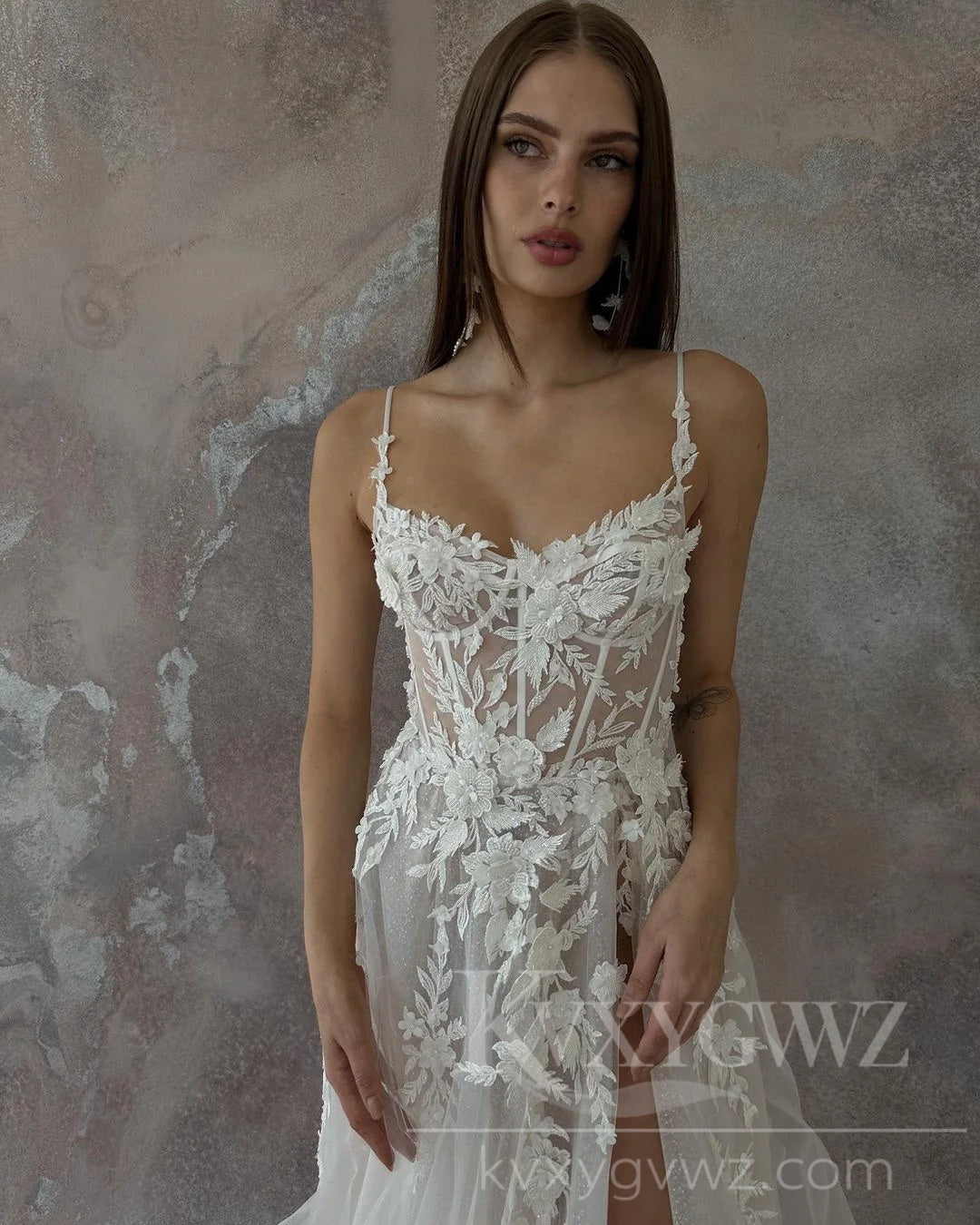 Floral Lace Applique Tulle Wedding Dress with Slit Sweep Train Bridal Gown HS452
